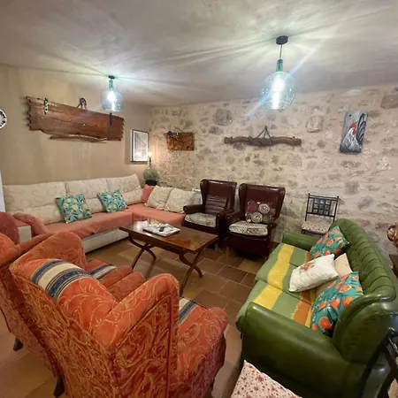 La Casa De Mis Padres